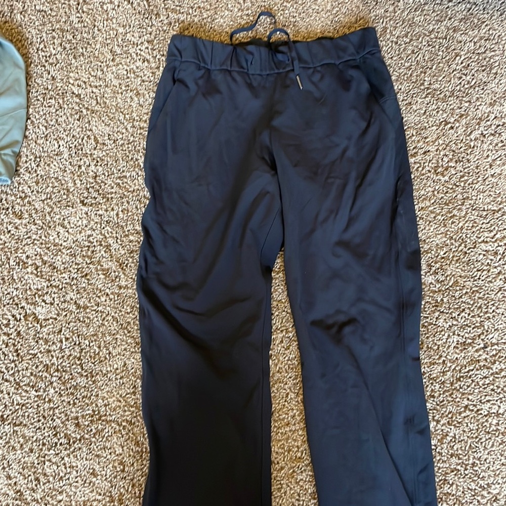 Lululemon travelers pants black size 6 7/8 high rise